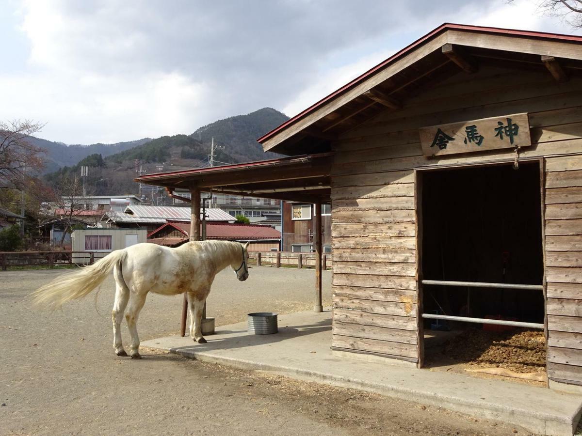 Guesthouse Arakura Фудзиёсида Экстерьер фото
