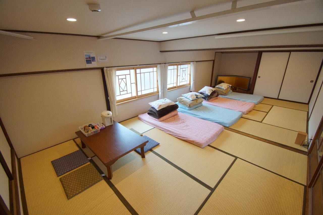 Guesthouse Arakura Фудзиёсида Экстерьер фото